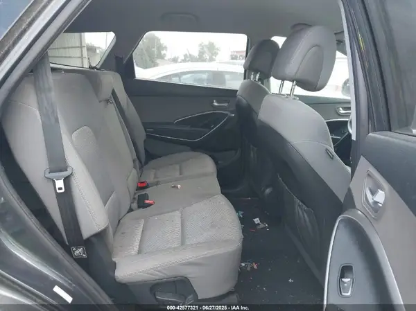 KM8SM4HF4HU221825 2017 HYUNDAI SANTA FE - Image 8