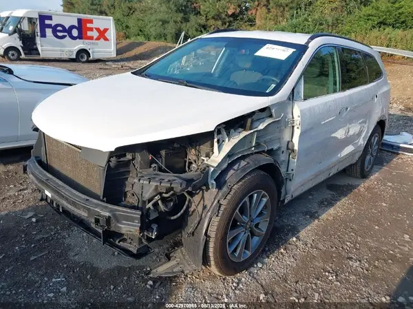 KM8SM4HF4HU236681 2017 HYUNDAI SANTA FE - Image 2