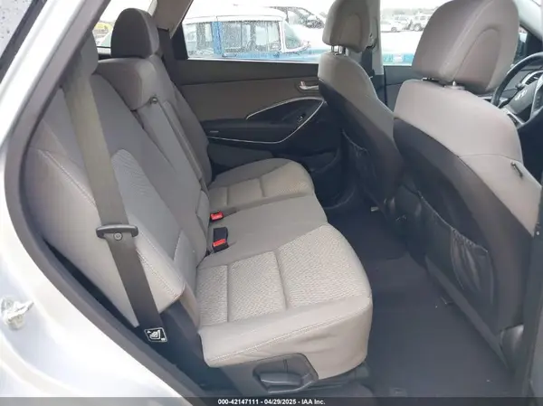 KM8SM4HF4HU241170 2017 HYUNDAI SANTA FE - Image 8