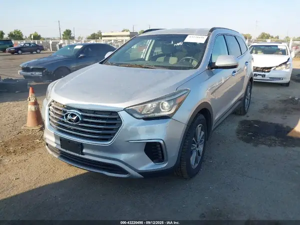KM8SM4HF4JU274675 2018 HYUNDAI SANTA FE - Image 2