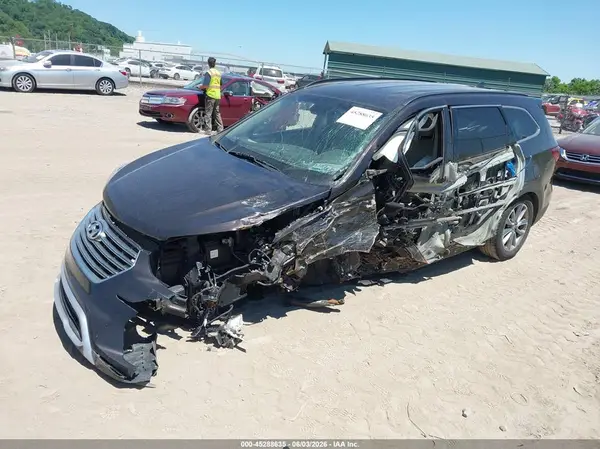 KM8SM4HF4JU276992 2018 HYUNDAI SANTA FE - Image 2