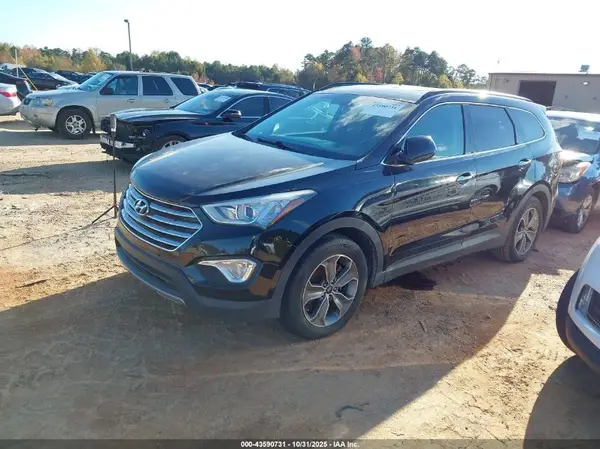 KM8SM4HF5GU133929 2016 HYUNDAI SANTA FE - Image 2