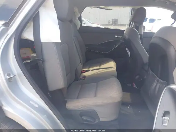KM8SM4HF5GU147166 2016 HYUNDAI SANTA FE - Image 8
