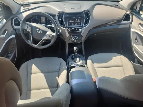 KM8SM4HF5HU187944 2017 HYUNDAI SANTA FE - Image 8