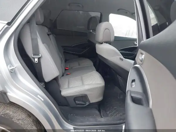 KM8SM4HF5HU188379 2017 HYUNDAI SANTA FE - Image 8