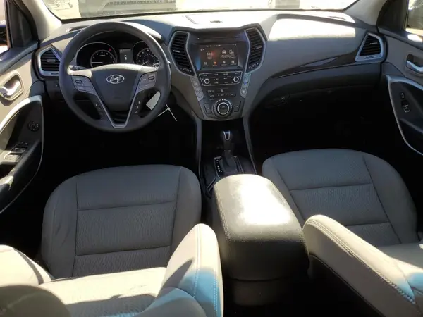 KM8SM4HF5HU220053 2017 HYUNDAI SANTA FE - Image 8