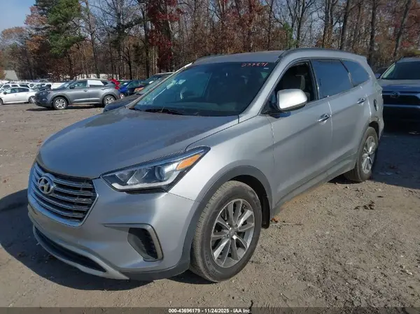 KM8SM4HF5HU233871 2017 HYUNDAI SANTA FE - Image 2