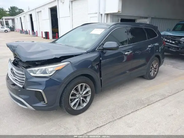 KM8SM4HF5HU239721 2017 HYUNDAI SANTA FE - Image 2