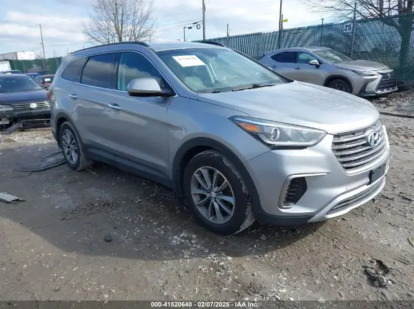 KM8SM4HF5JU261000 2018 HYUNDAI SANTA FE - Image 1