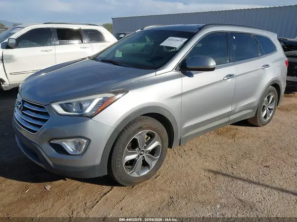 KM8SM4HF6GU144051 2016 HYUNDAI SANTA FE - Image 2