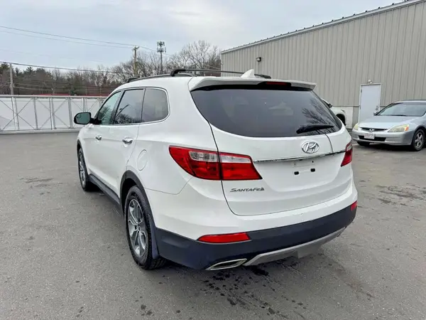 KM8SM4HF6GU147225 2016 HYUNDAI SANTA FE - Image 2