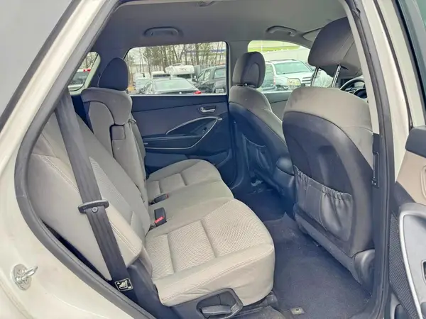 KM8SM4HF6GU147225 2016 HYUNDAI SANTA FE - Image 8