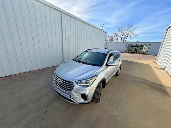 KM8SM4HF6HU224807 2017 HYUNDAI SANTA FE - Image 2