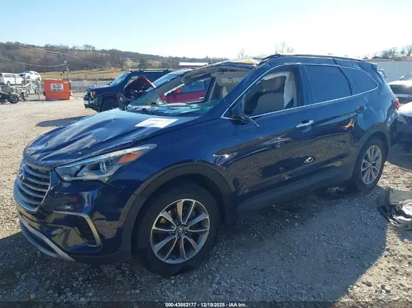 KM8SM4HF6HU227884 2017 HYUNDAI SANTA FE - Image 2