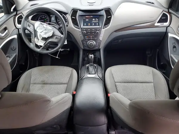 KM8SM4HF6HU239002 2017 HYUNDAI SANTA FE - Image 8