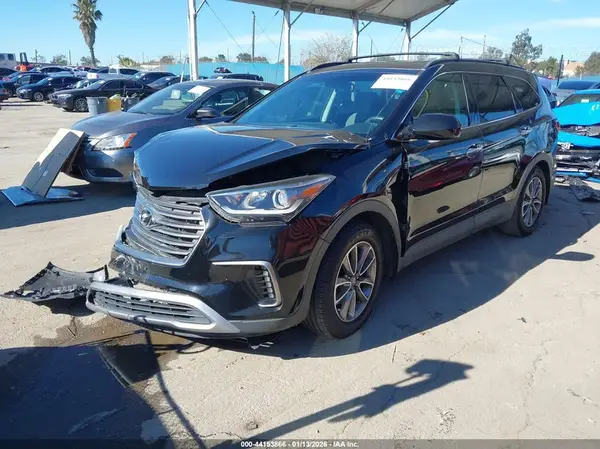 KM8SM4HF6JU258753 2018 HYUNDAI SANTA FE - Image 2