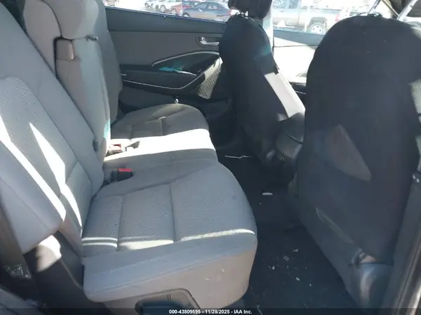KM8SM4HF6JU261006 2018 HYUNDAI SANTA FE - Image 8