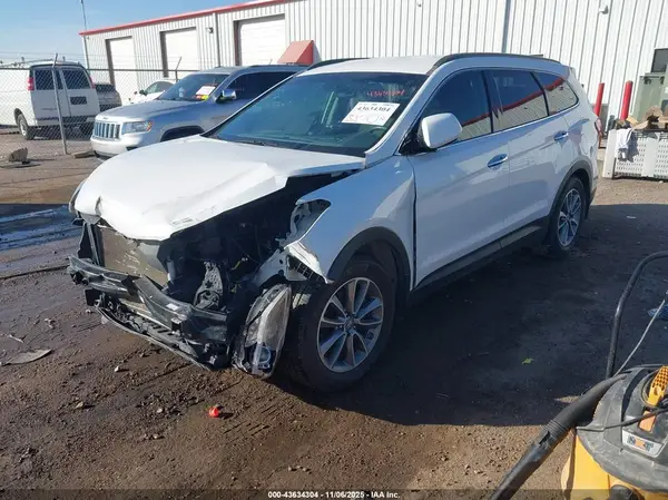 KM8SM4HF6JU261183 2018 HYUNDAI SANTA FE - Image 2
