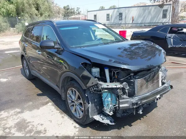 KM8SM4HF6JU269669 2018 HYUNDAI SANTA FE - Image 1