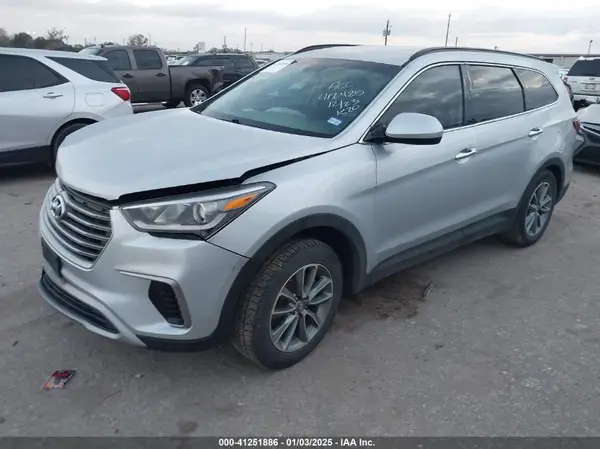 KM8SM4HF6KU304616 2019 HYUNDAI SANTA FE - Image 2