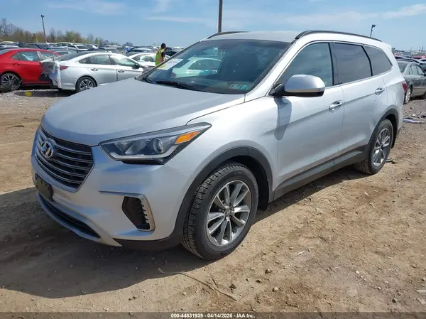KM8SM4HF6KU304891 2019 HYUNDAI SANTA FE - Image 2