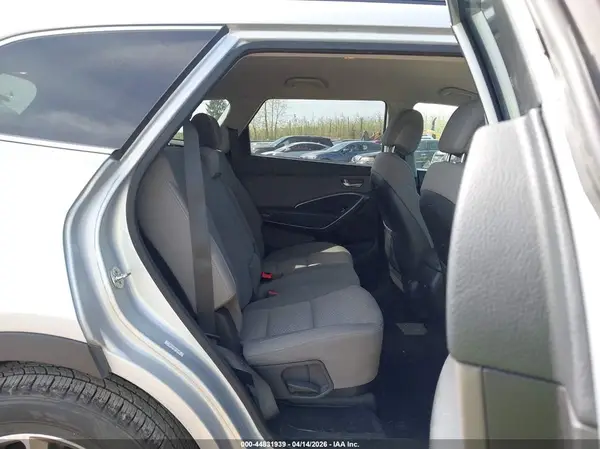 KM8SM4HF6KU304891 2019 HYUNDAI SANTA FE - Image 8