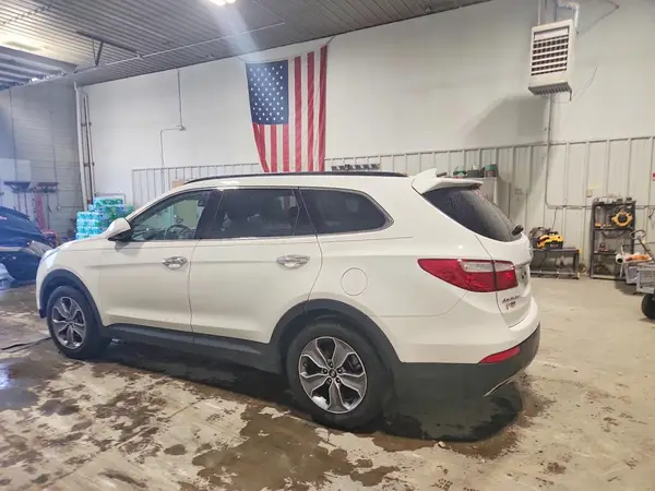 KM8SM4HF7GU162168 2016 HYUNDAI SANTA FE - Image 2