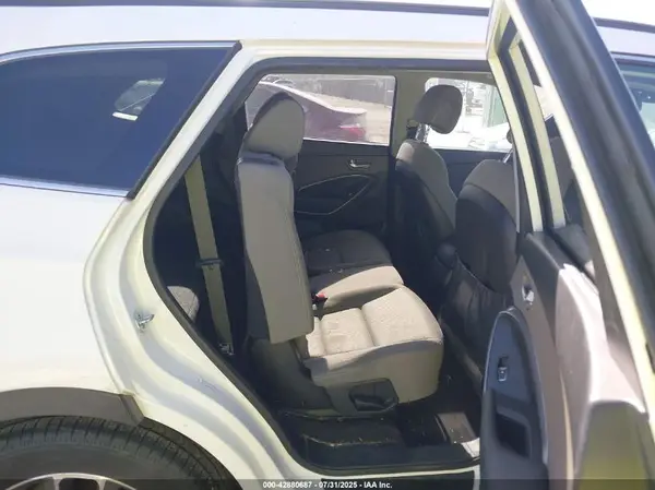 KM8SM4HF7HU167467 2017 HYUNDAI SANTA FE - Image 8