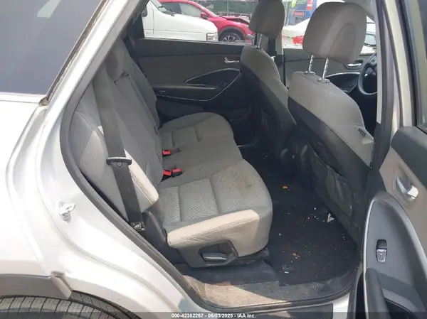 KM8SM4HF7HU179649 2017 HYUNDAI SANTA FE - Image 8