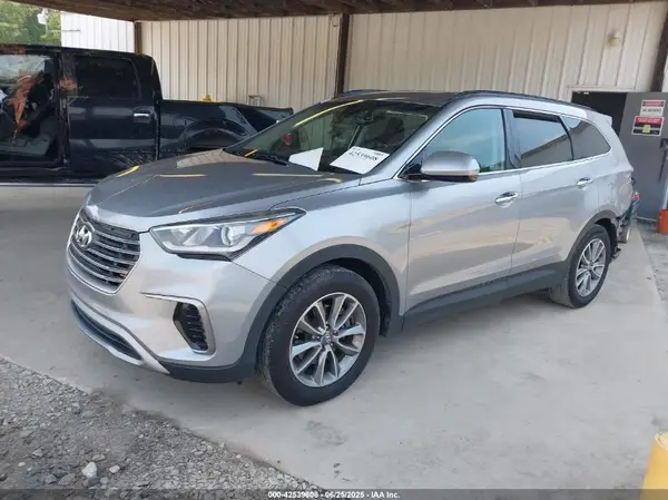 KM8SM4HF7HU233113 2017 HYUNDAI SANTA FE - Image 2