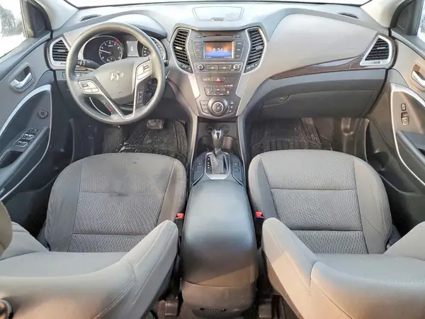 KM8SM4HF7HU238490 2017 HYUNDAI SANTA FE - Image 8
