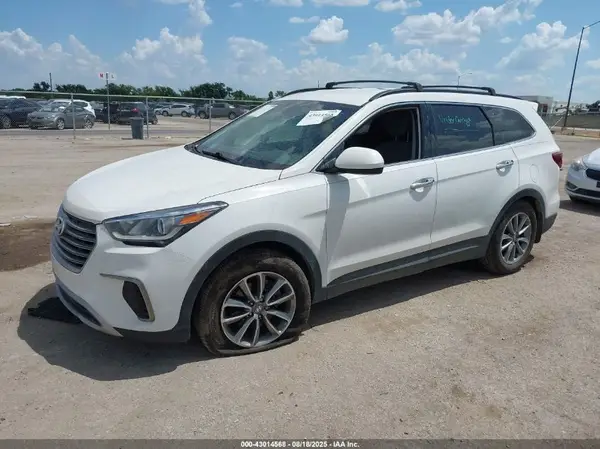 KM8SM4HF7JU259068 2018 HYUNDAI SANTA FE - Image 2