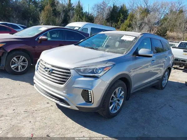 KM8SM4HF7JU270605 2018 HYUNDAI SANTA FE - Image 2
