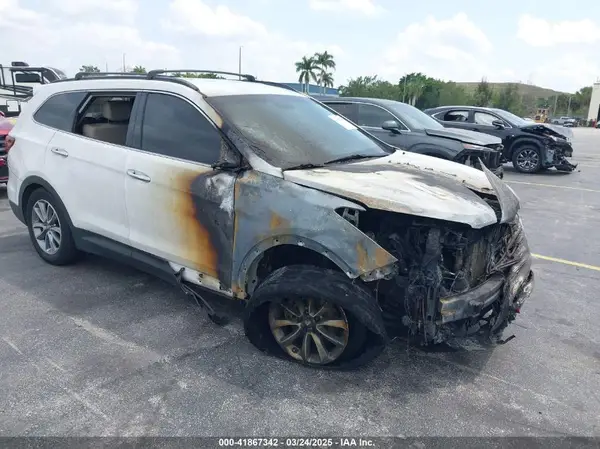 KM8SM4HF7JU271379 2018 HYUNDAI SANTA FE - Image 1