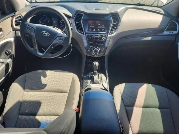 KM8SM4HF7KU304575 2019 HYUNDAI SANTA FE - Image 8