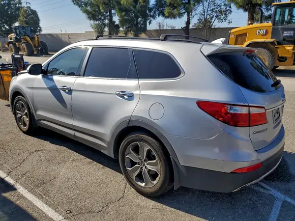KM8SM4HF8GU145881 2016 HYUNDAI SANTA FE - Image 2