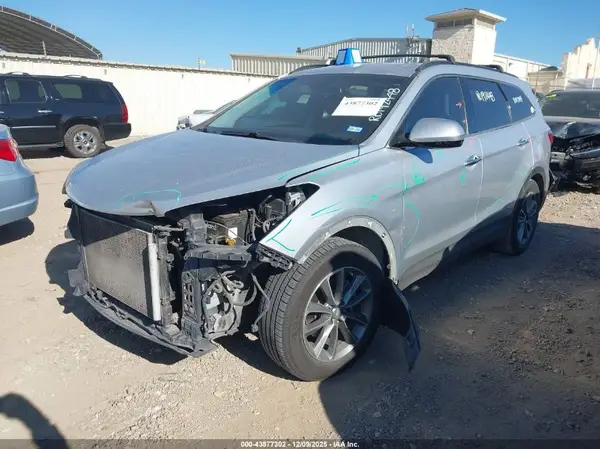 KM8SM4HF8JU270354 2018 HYUNDAI SANTA FE - Image 2