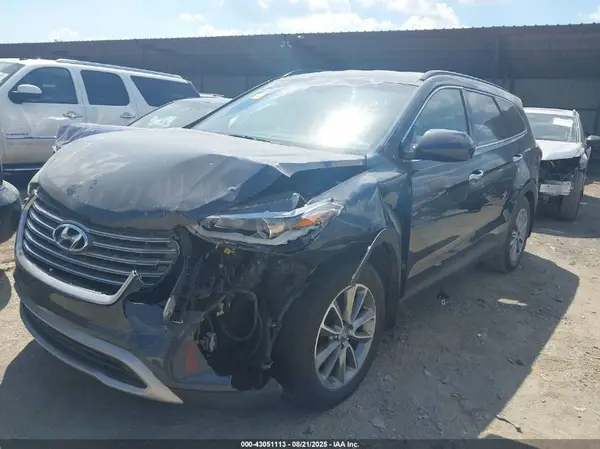 KM8SM4HF8JU275568 2018 HYUNDAI SANTA FE - Image 2
