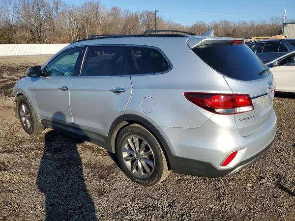 KM8SM4HF8JU289261 2018 HYUNDAI SANTA FE - Image 2