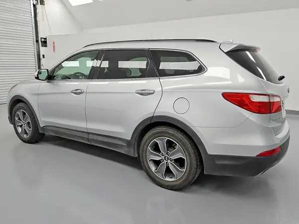 KM8SM4HF9GU153844 2016 HYUNDAI SANTA FE - Image 2
