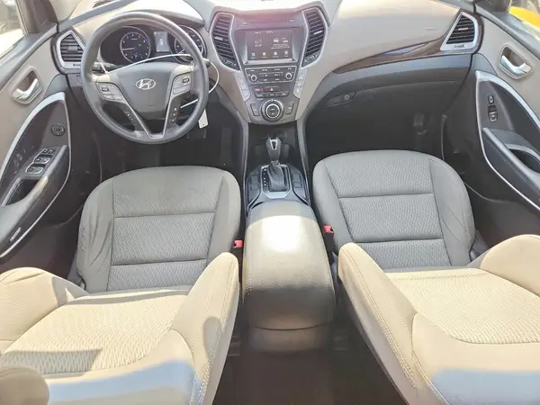 KM8SM4HF9HU201151 2017 HYUNDAI SANTA FE - Image 8