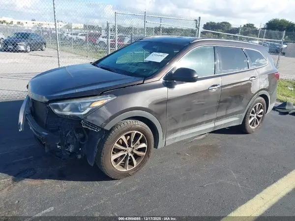 KM8SM4HF9HU220105 2017 HYUNDAI SANTA FE - Image 2