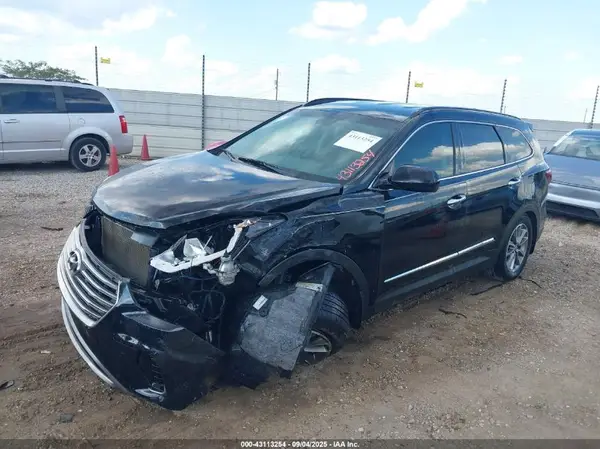 KM8SM4HF9JU258066 2018 HYUNDAI SANTA FE - Image 2