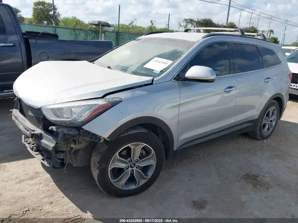 KM8SM4HFXGU159717 2016 HYUNDAI SANTA FE - Image 2