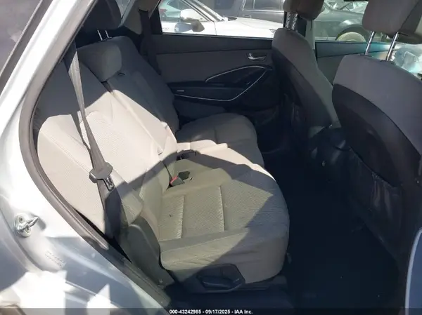 KM8SM4HFXGU159717 2016 HYUNDAI SANTA FE - Image 8