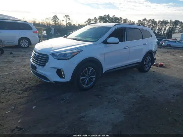 KM8SM4HFXHU170556 2017 HYUNDAI SANTA FE - Image 2