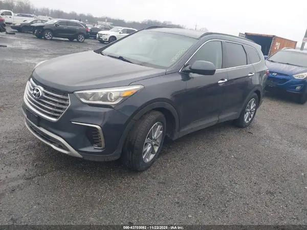 KM8SM4HFXHU222588 2017 HYUNDAI SANTA FE - Image 2