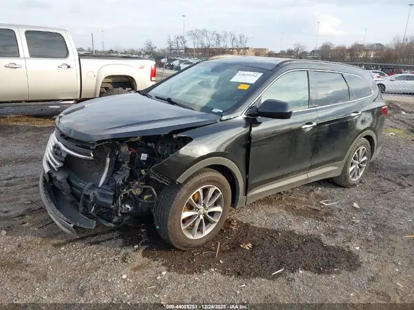 KM8SM4HFXHU224745 2017 HYUNDAI SANTA FE - Image 2
