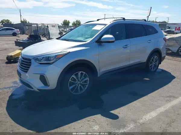 KM8SM4HFXJU261140 2018 HYUNDAI SANTA FE - Image 2
