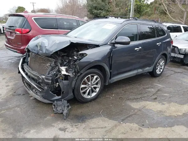 KM8SM4HFXJU283235 2018 HYUNDAI SANTA FE - Image 2